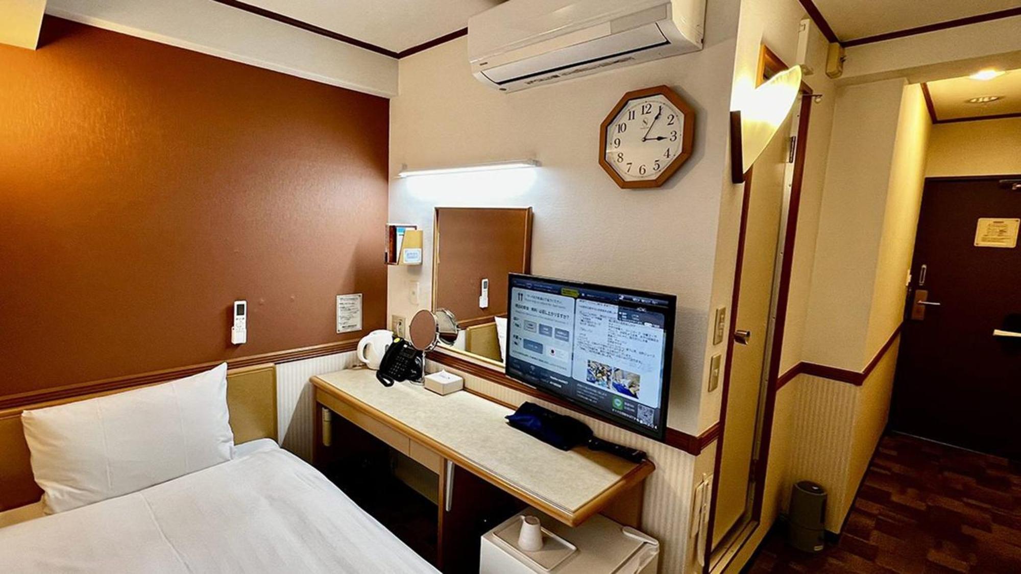 Toyoko Inn Shin-Yokohama Ekimae Honkan Exterior photo