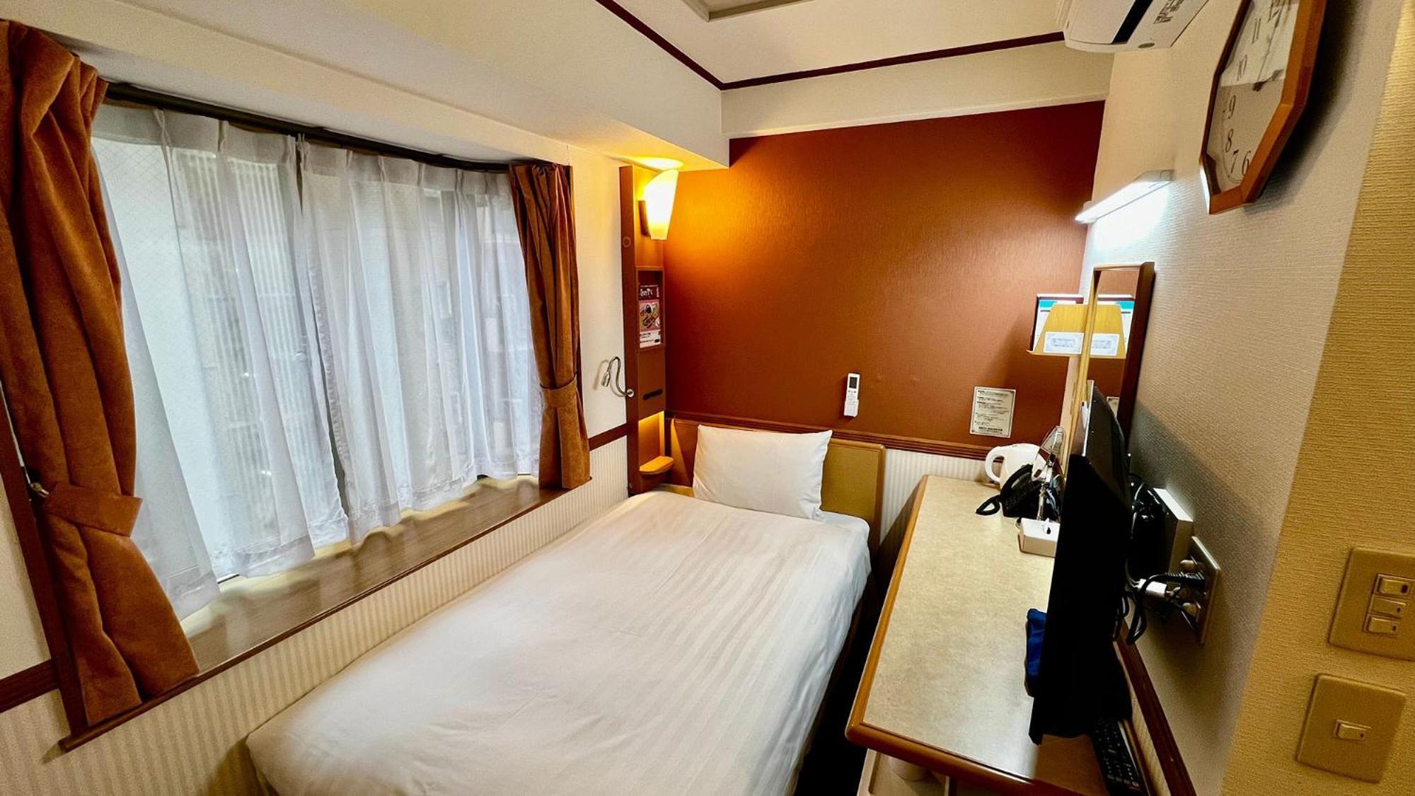 Toyoko Inn Shin-Yokohama Ekimae Honkan Exterior photo